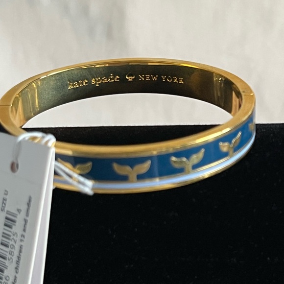 Kate Spade ♠️ NY “whale of a time” idiom hinged bracelet - Picture 5 of 9